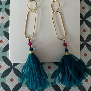 Natural Life Earrings New